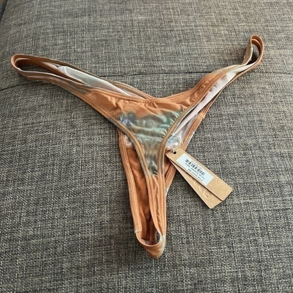 Skims Jelly Sheer Thong - Picture 2 of 6